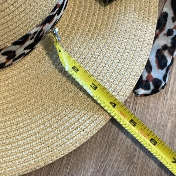 Vince Camuto Women’s Wide Rim Hat Bow Animal Print Scarf Detail - Picture 8 of 12